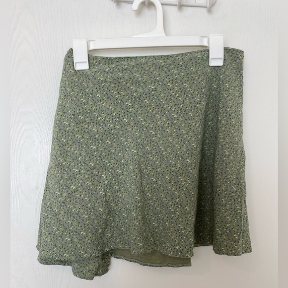 Brandy Melville Dresses & Skirts - Brandy Melville wrap skirt